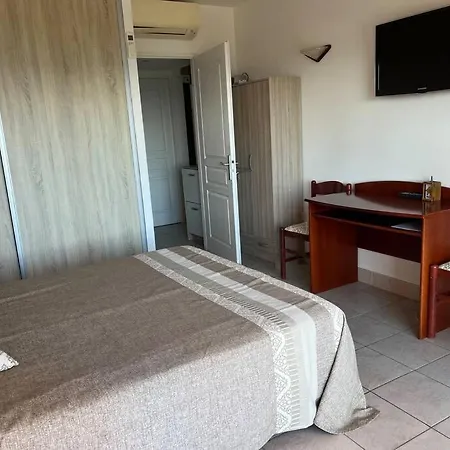 Bel App T2 En Bord De Vue Sanquinaires Piscine Appartement Ajaccio (Corsica)