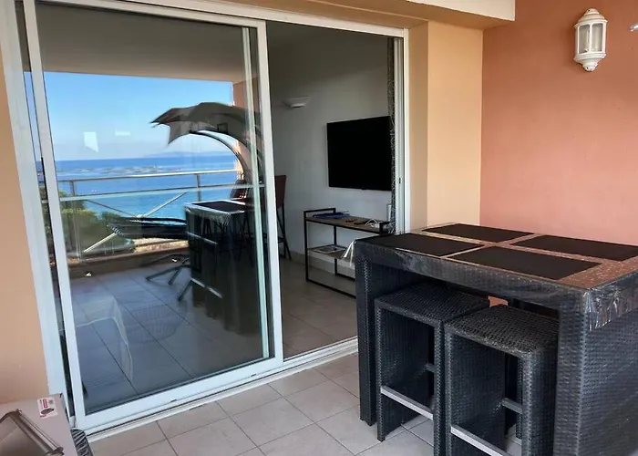 Bel App T2 En Bord De Vue Sanquinaires Piscine Ajaccio (Corsica)