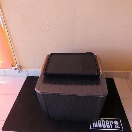 Bel App T2 En Bord De Vue Sanquinaires Piscine Apartment Ajaccio (Corsica)