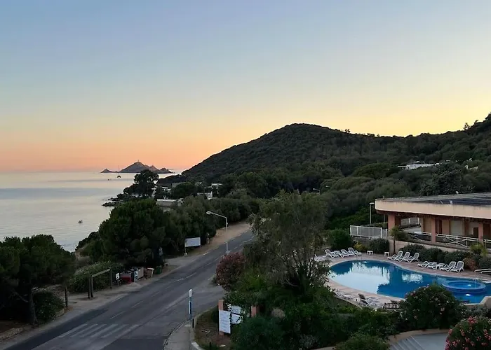 Bel App T2 En Bord De Vue Sanquinaires Piscine *